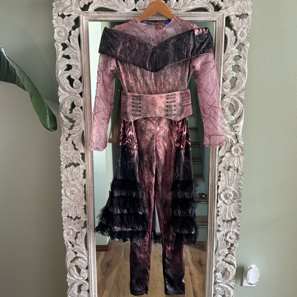 Disney Descendants 3 Girl's Deluxe Audrey Halloween Costume Dress Up size Large